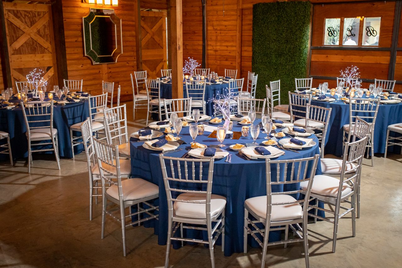 Blue-And-Silver-Wedding-Reception-Decor