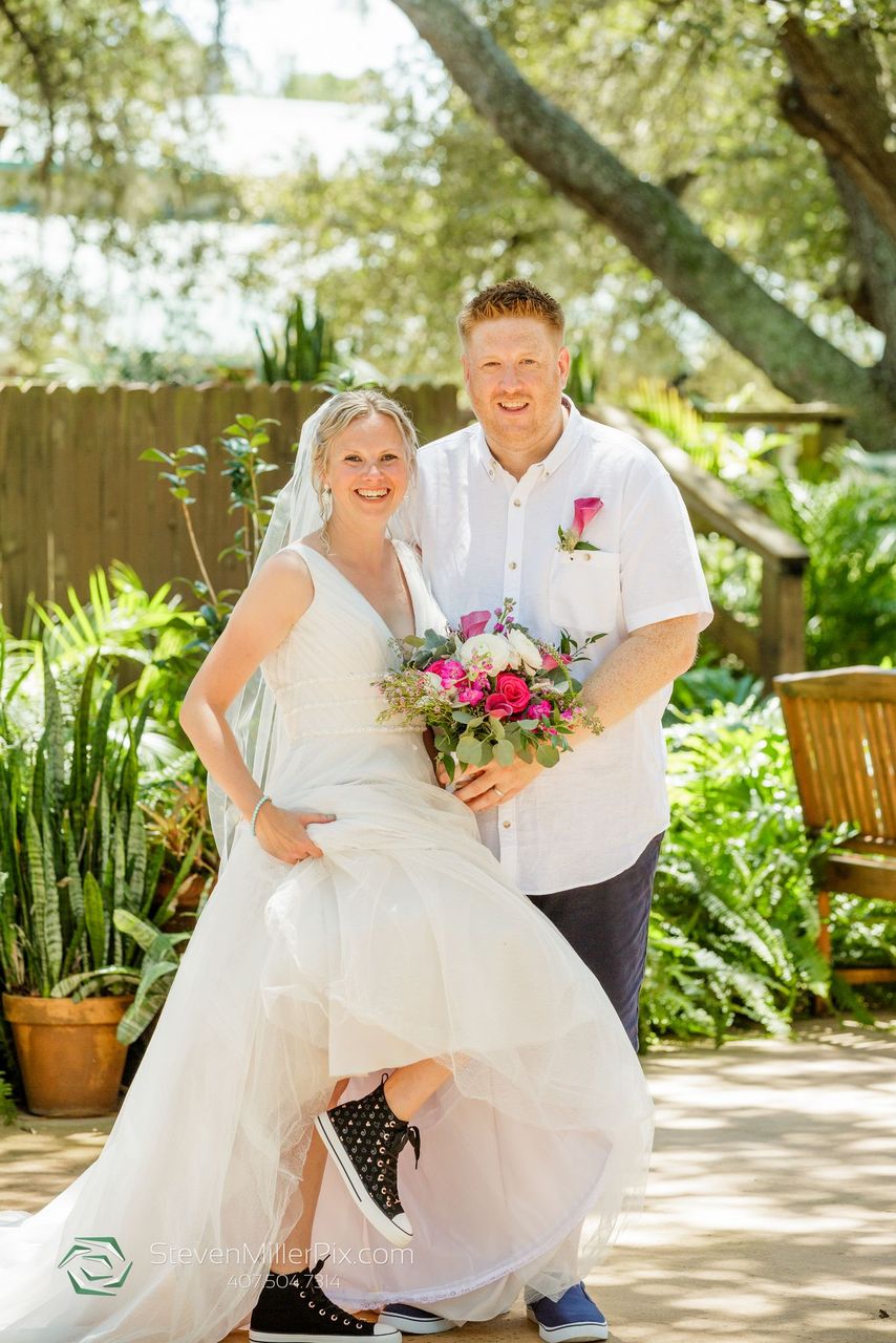 pink-floral-hacienda-wedding-couple