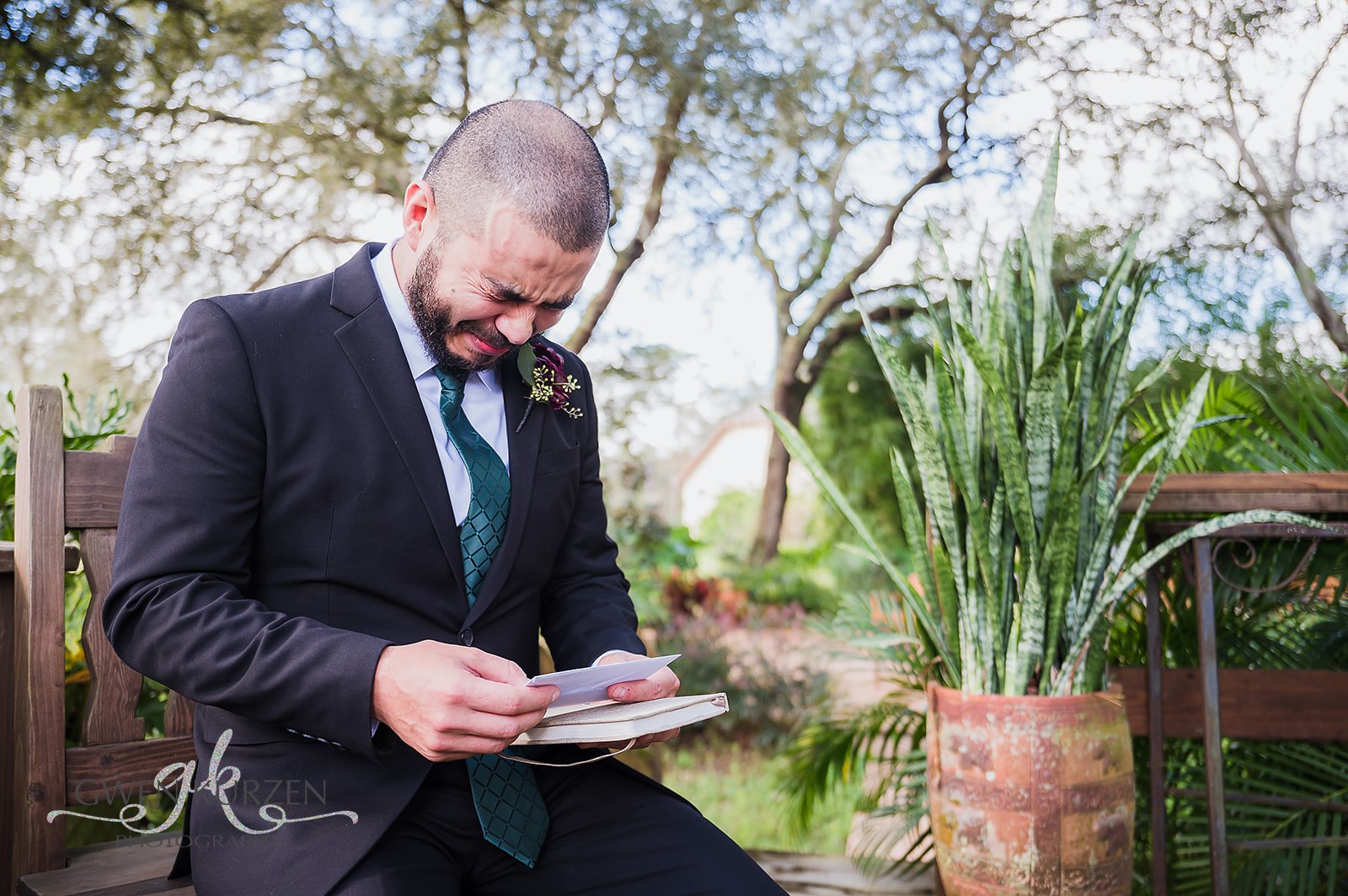 The-Emotional-Groom-Reading-A-Letter-From-His-Bride
