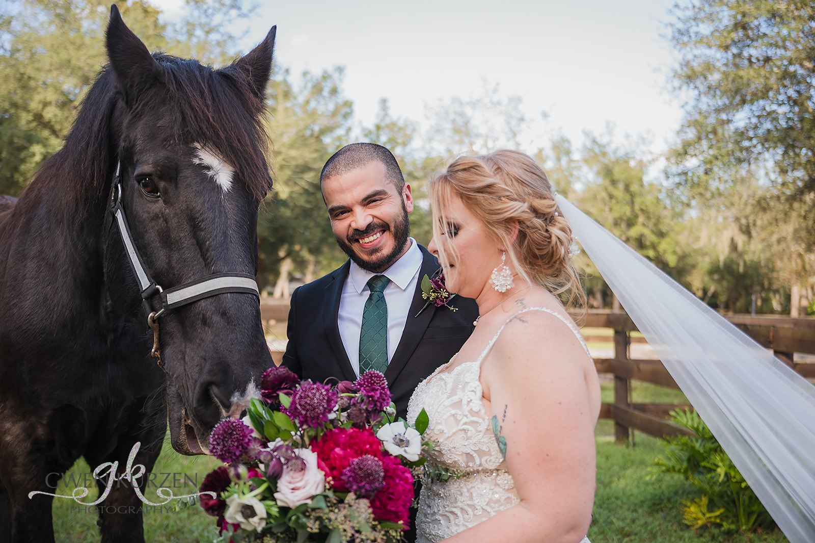 BLB-Hacienda-Horses-with-Newlyweds