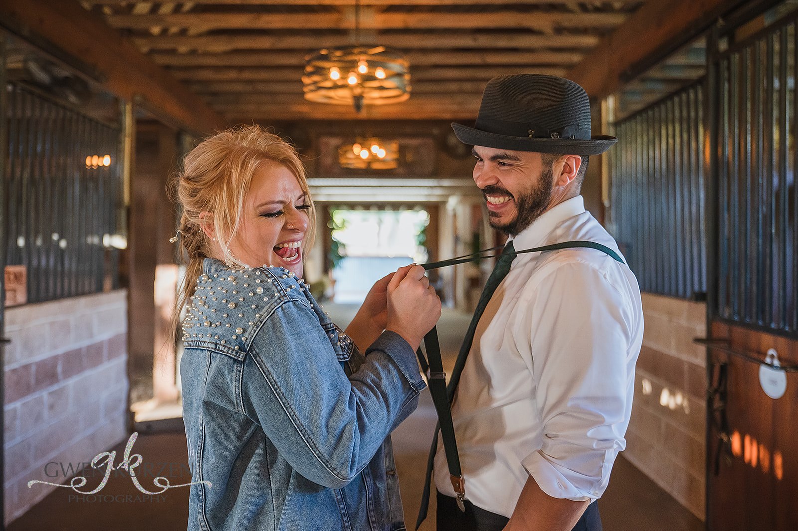 Bride-and-Groom-in-Barn-Stalls-Taking-Photos