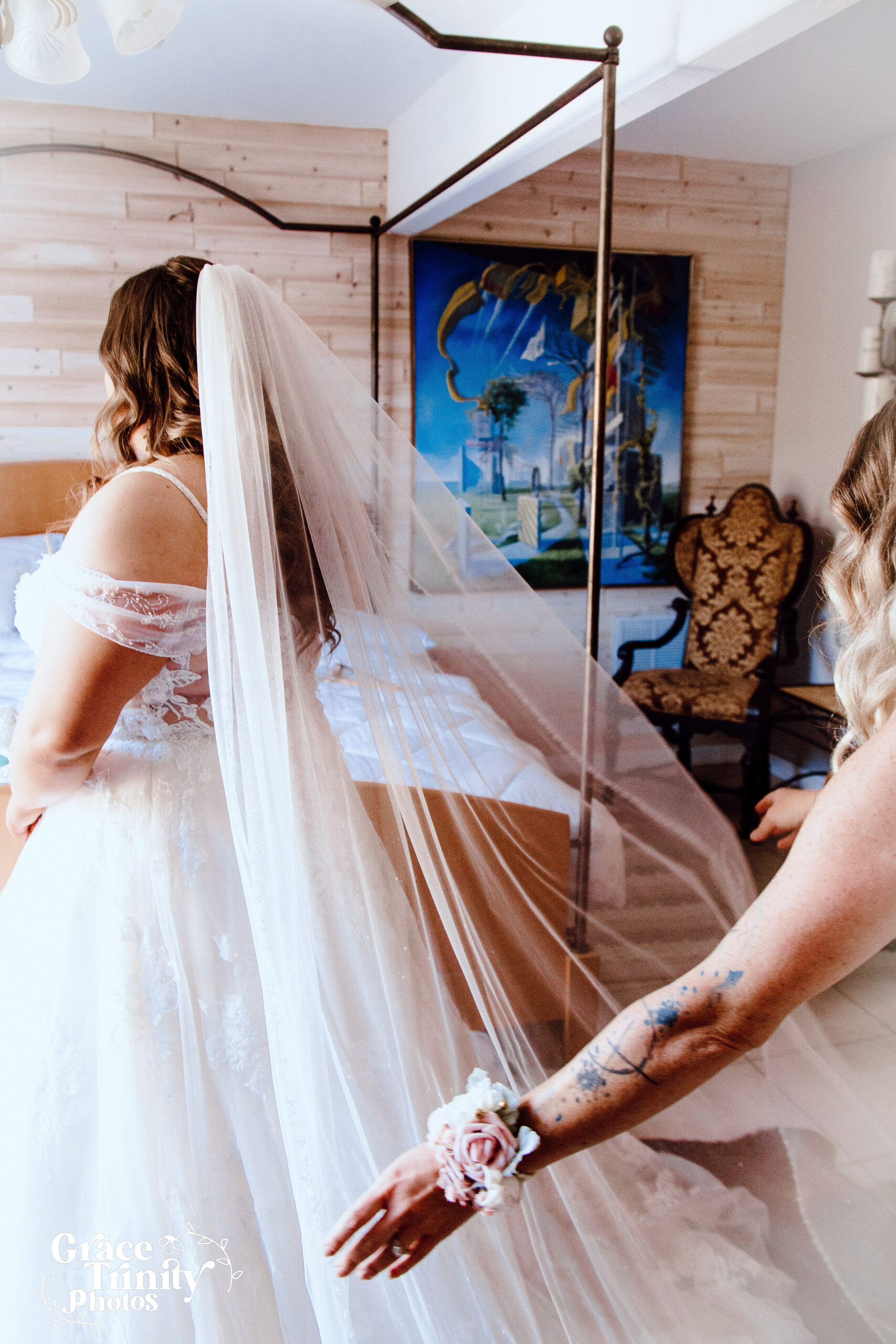 The-Bride-Getting-Ready